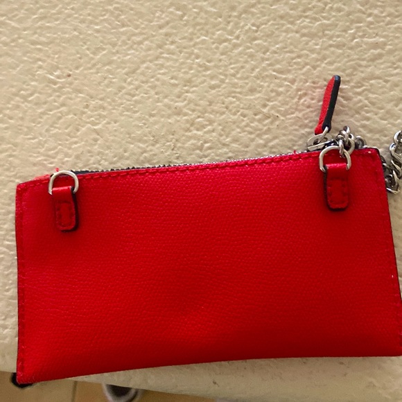 Guess leather zipper case - Picture 3 of 4